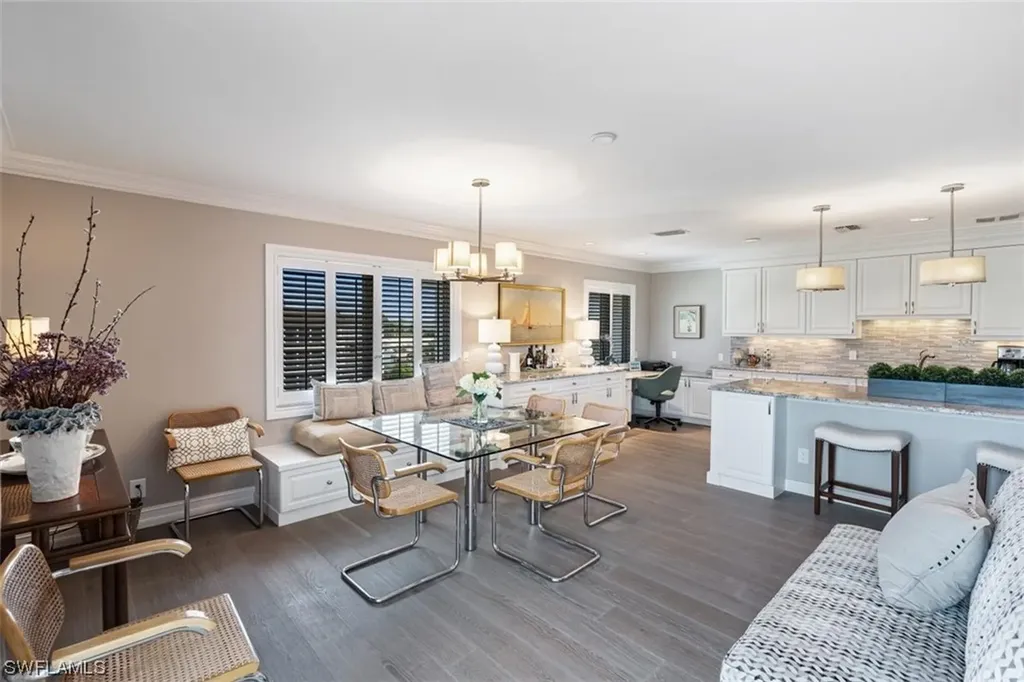 1325 7th Street S Naples FL 34102