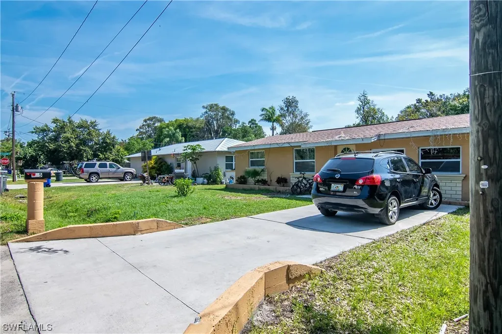 715 Adams Avenue Fort Myers FL 33905