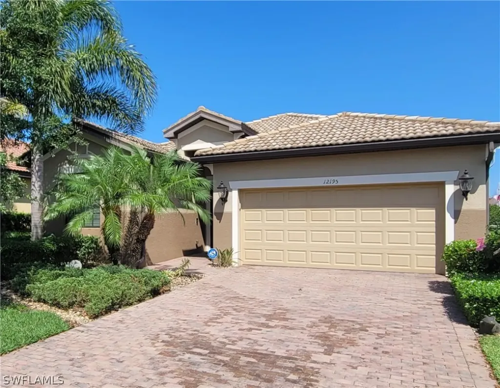 12195 Country Day Circle Fort Myers FL 33913