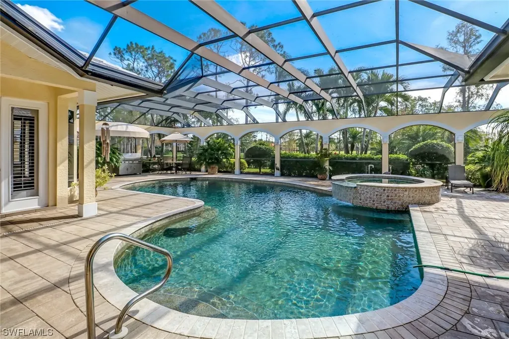 4624 Pond Apple Drive N Naples FL 34119-8546