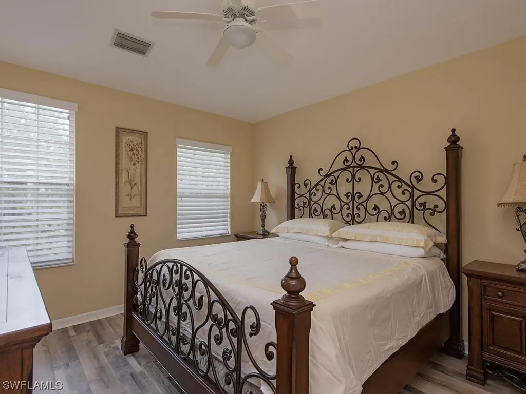 4475 Dover Court Naples FL 34105