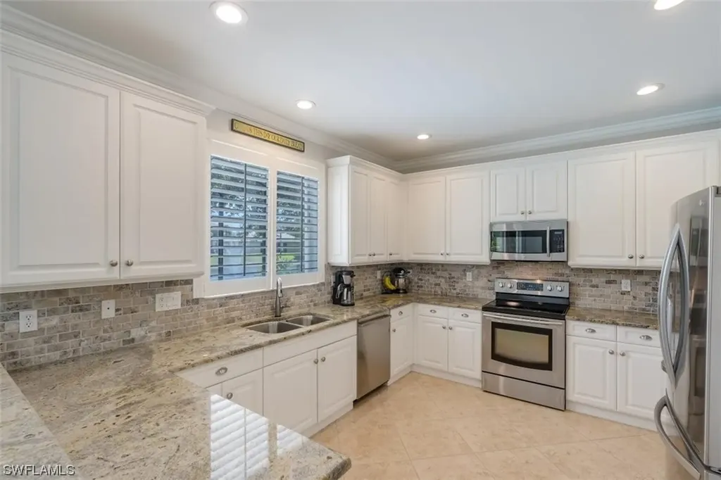 8293 Laurel Lakes Way Naples FL 34119