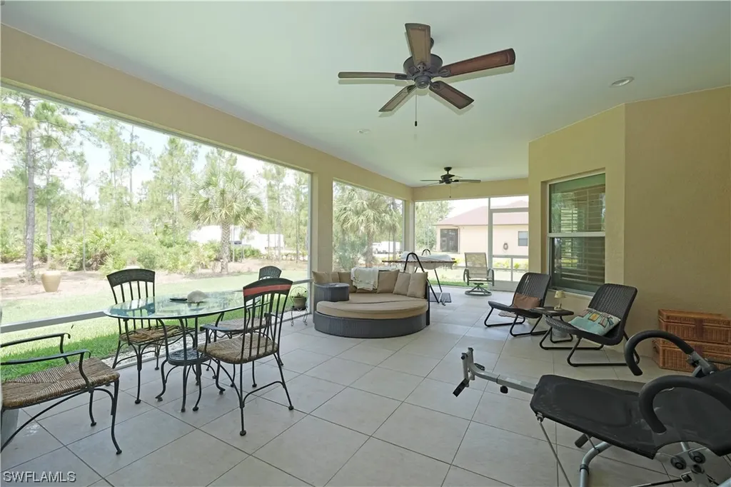 1895 24th Avenue NE Naples FL 34120
