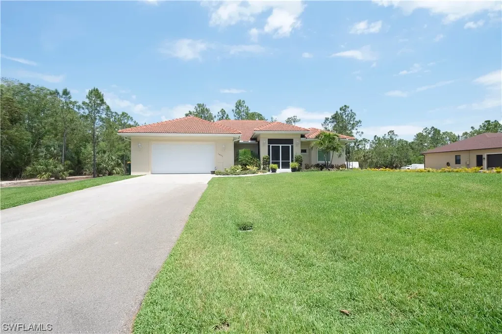 1895 24th Avenue NE Naples FL 34120