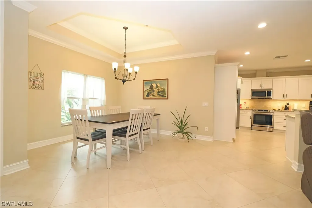 1895 24th Avenue NE Naples FL 34120