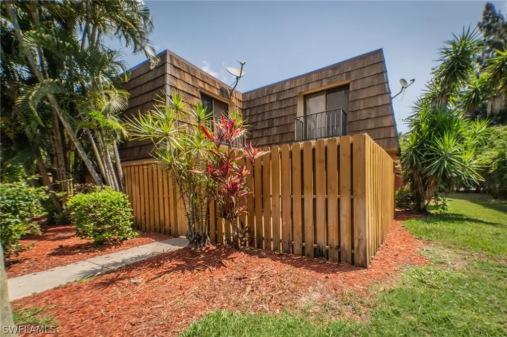 12369 Woodrose Court Fort Myers FL 33907