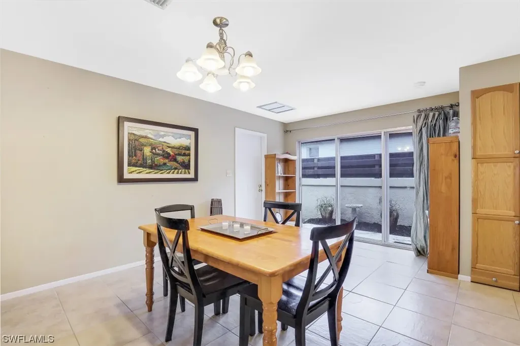 601 109th Avenue N Naples FL 34108