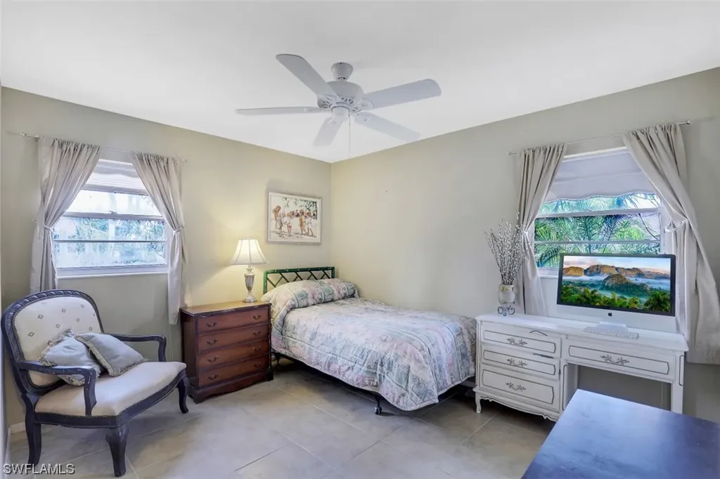 601 109th Avenue N Naples FL 34108