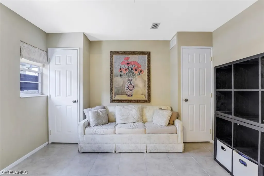 601 109th Avenue N Naples FL 34108
