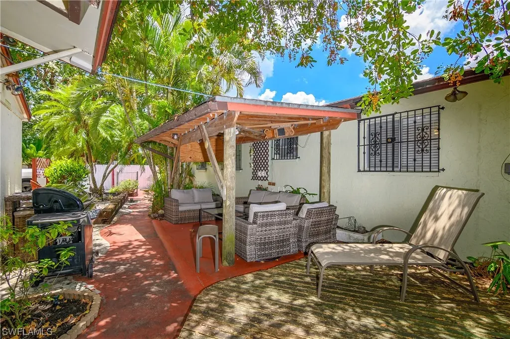 12908 2nd Street Fort Myers FL 33905