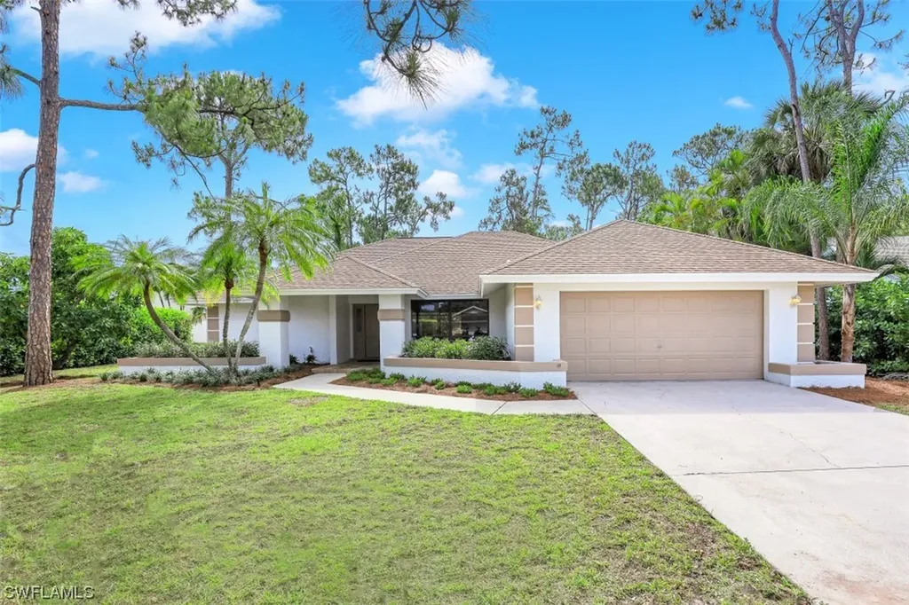 2225 Royal Lane Naples FL 34112