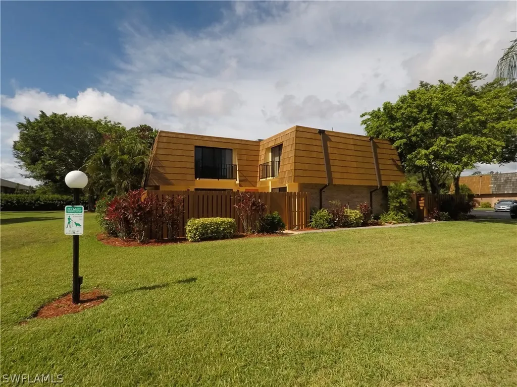 3288 Sandlewood Lane Fort Myers FL 33907