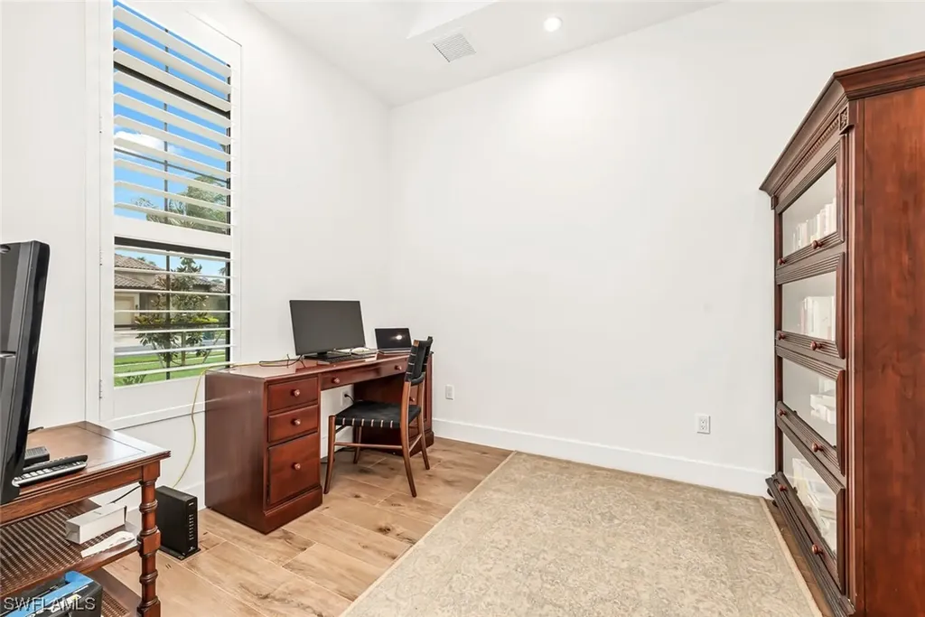 7437 Acorn Way Naples FL 34119