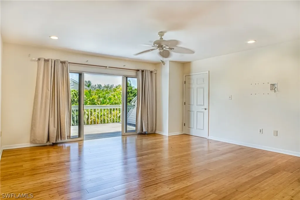 9408 Moonlight Drive Sanibel FL 33957