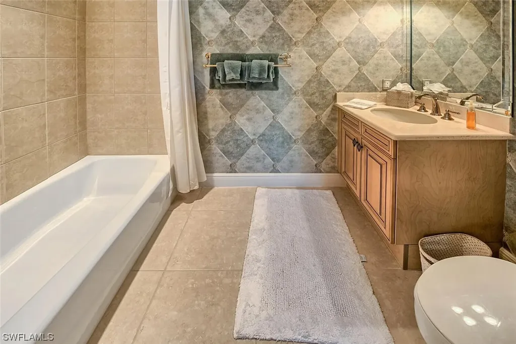554 Avellino Isle Circle Naples FL 34119
