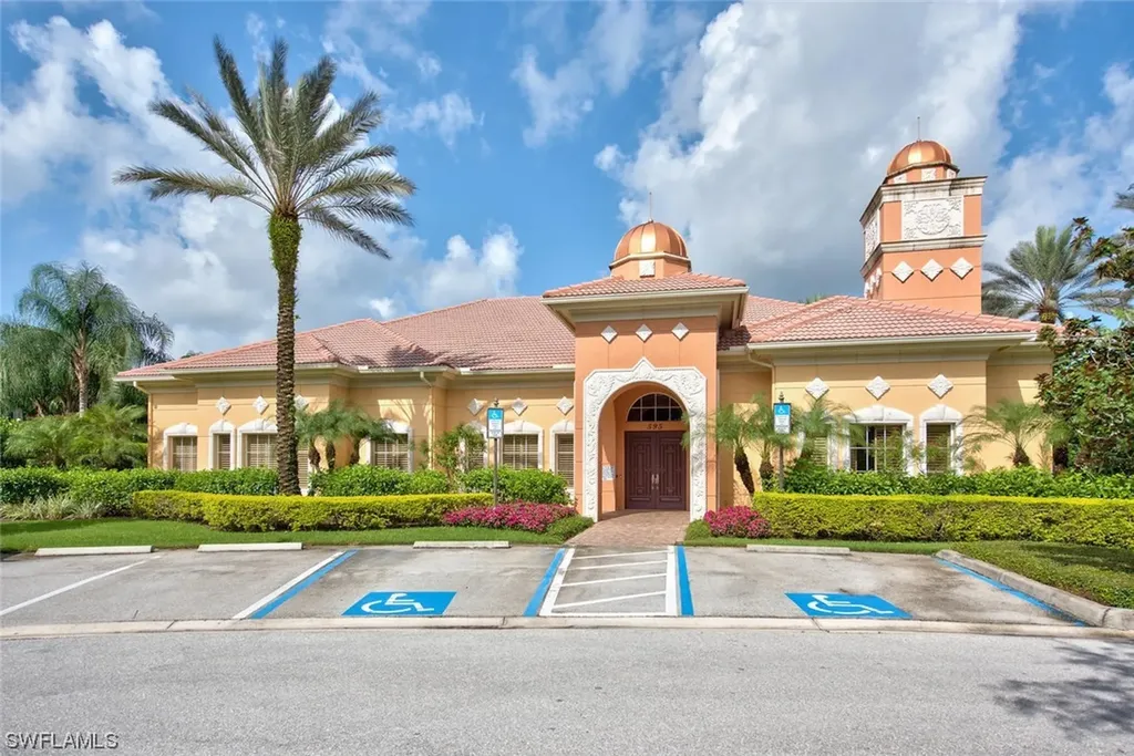 554 Avellino Isle Circle Naples FL 34119