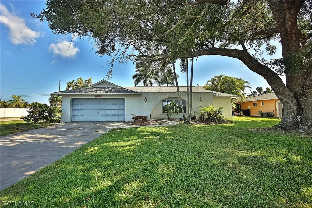 1305 SE 36th Street Cape Coral FL 33904