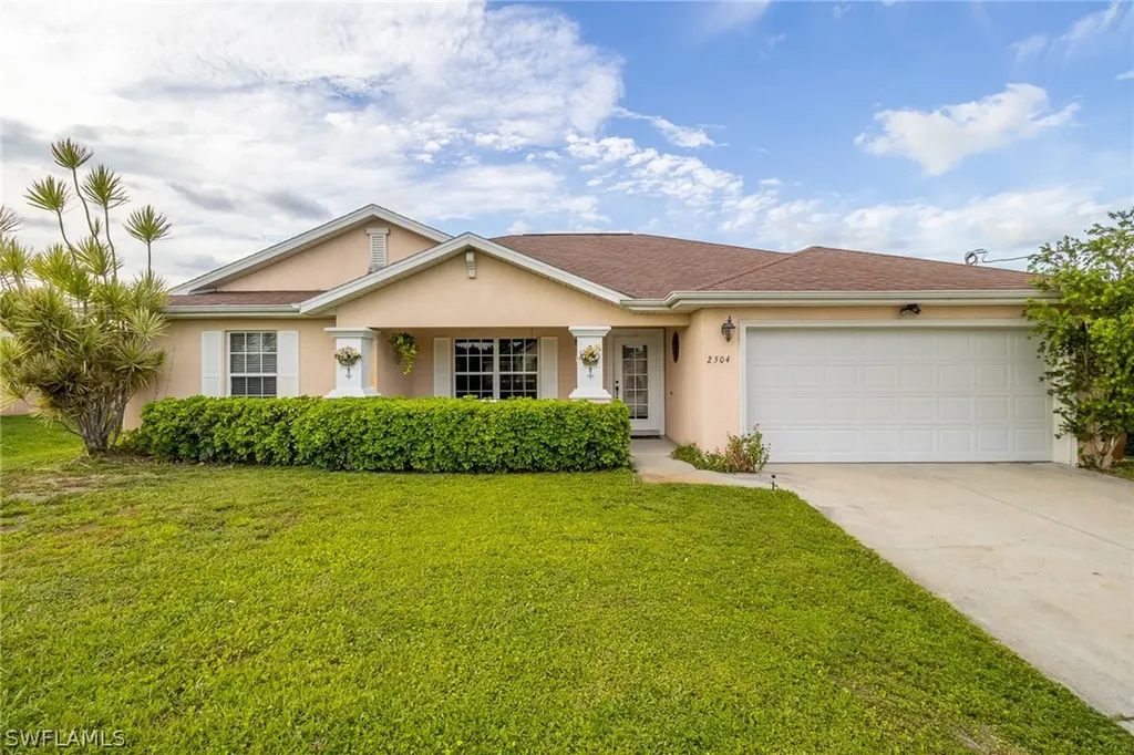 2504 13th Street SW Lehigh Acres FL 33976