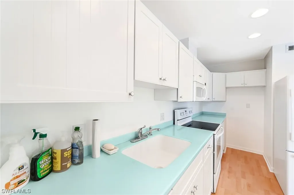 788 Park Shore Drive Naples FL 34103