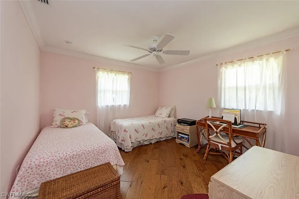 440 Widgeon Point Naples FL 34105
