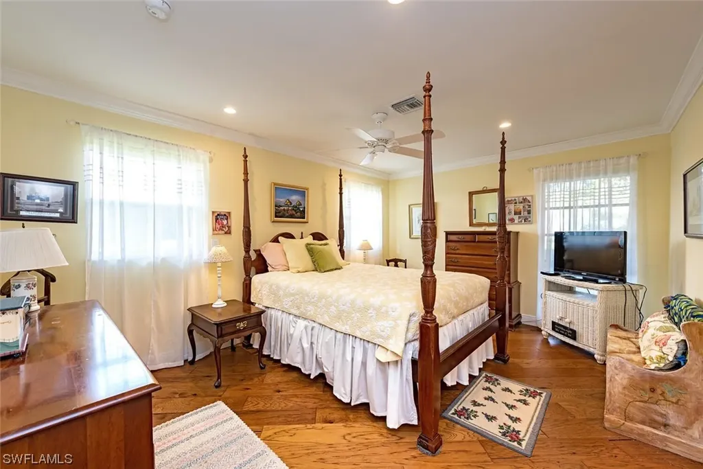 440 Widgeon Point Naples FL 34105