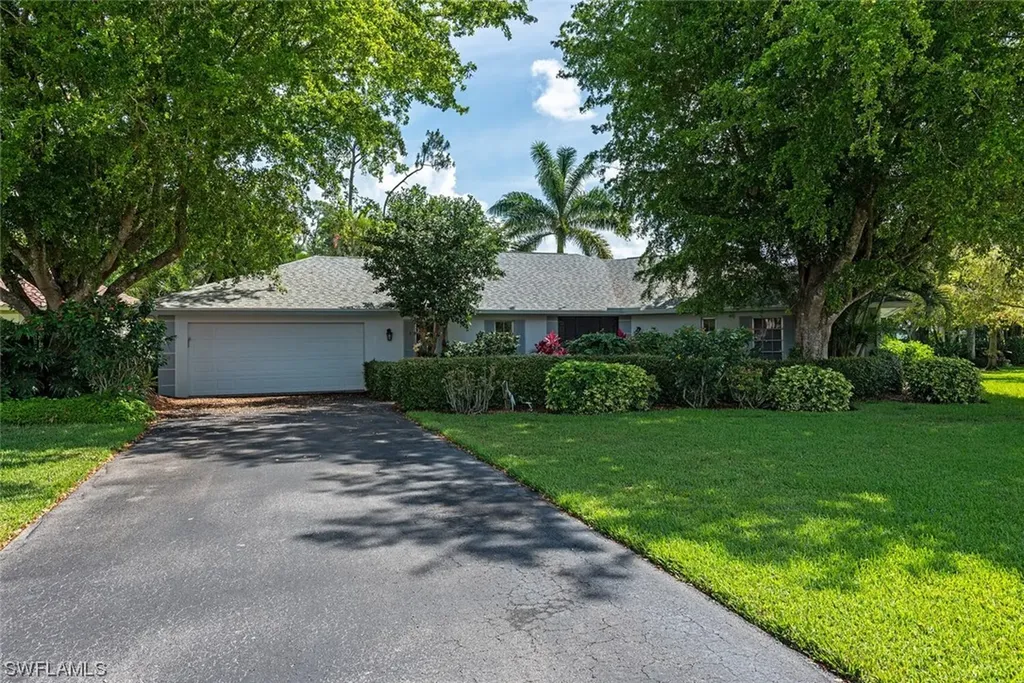 440 Widgeon Point Naples FL 34105