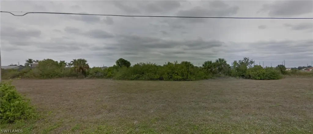 2439 NW 6th Street Cape Coral FL 33993