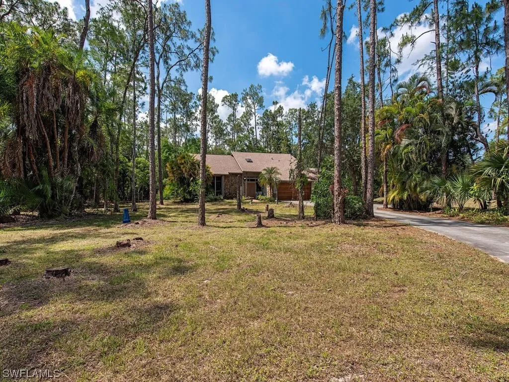 5560 Tamarind Ridge Drive Naples FL 34119