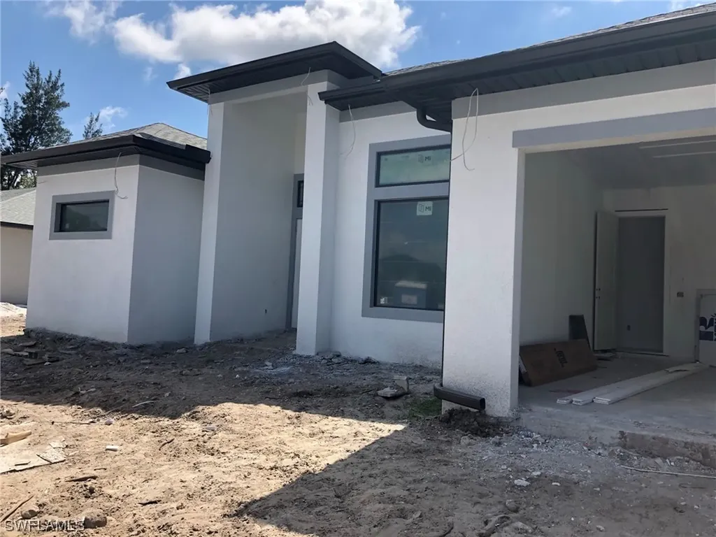 854 SW 15th Avenue Cape Coral FL 33991