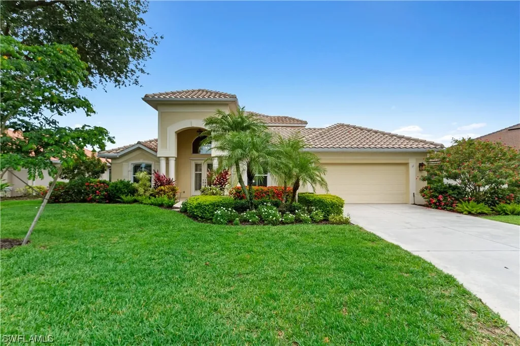 4749 Turnstone Court Naples FL 34119