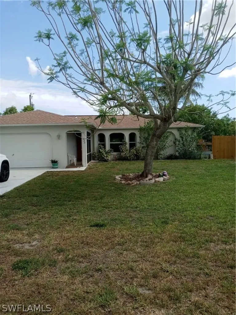 228 SE 30th Street Cape Coral FL 33904