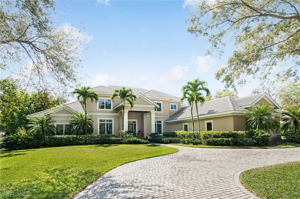 4724 Pond Apple Drive N Naples FL 34119-8548