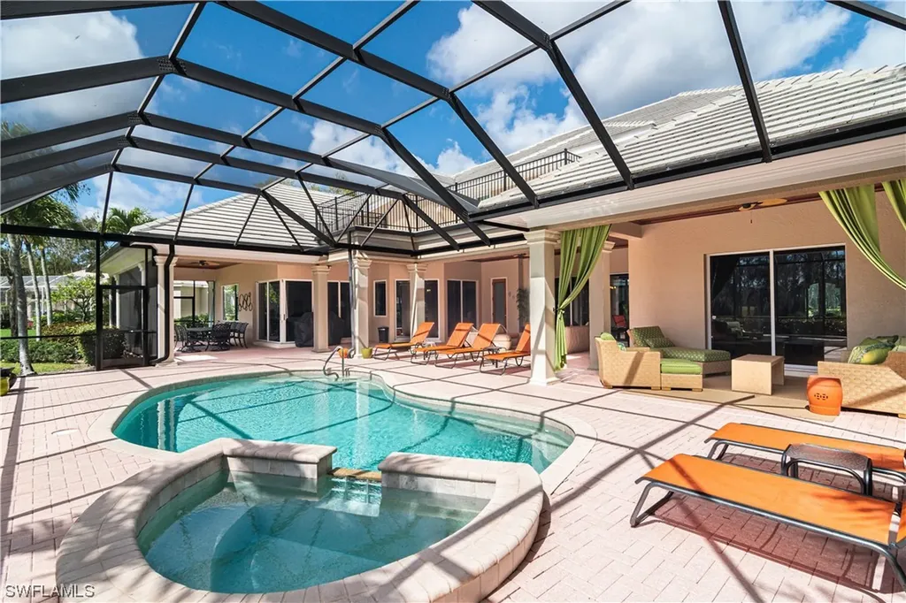 4724 Pond Apple Drive N Naples FL 34119-8548