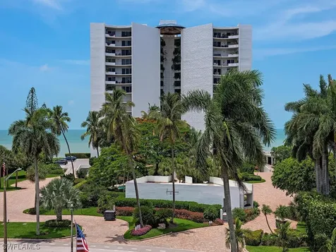 3951 Gulf Shore Boulevard N Naples FL 34103