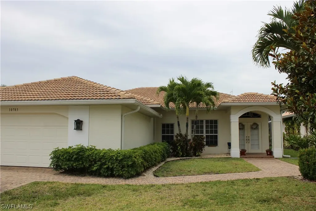 10783 Fieldfair Drive Naples FL 34119