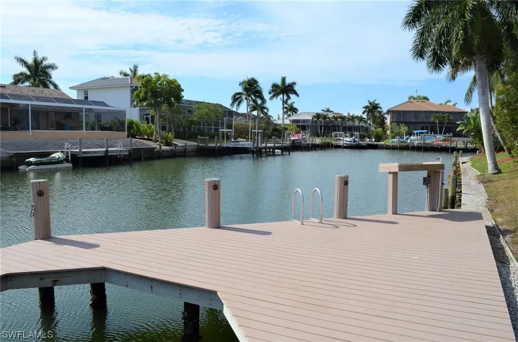41 Primrose Court Marco Island FL 34145