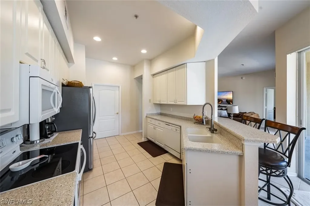 9220 Belleza Way Fort Myers FL 33908
