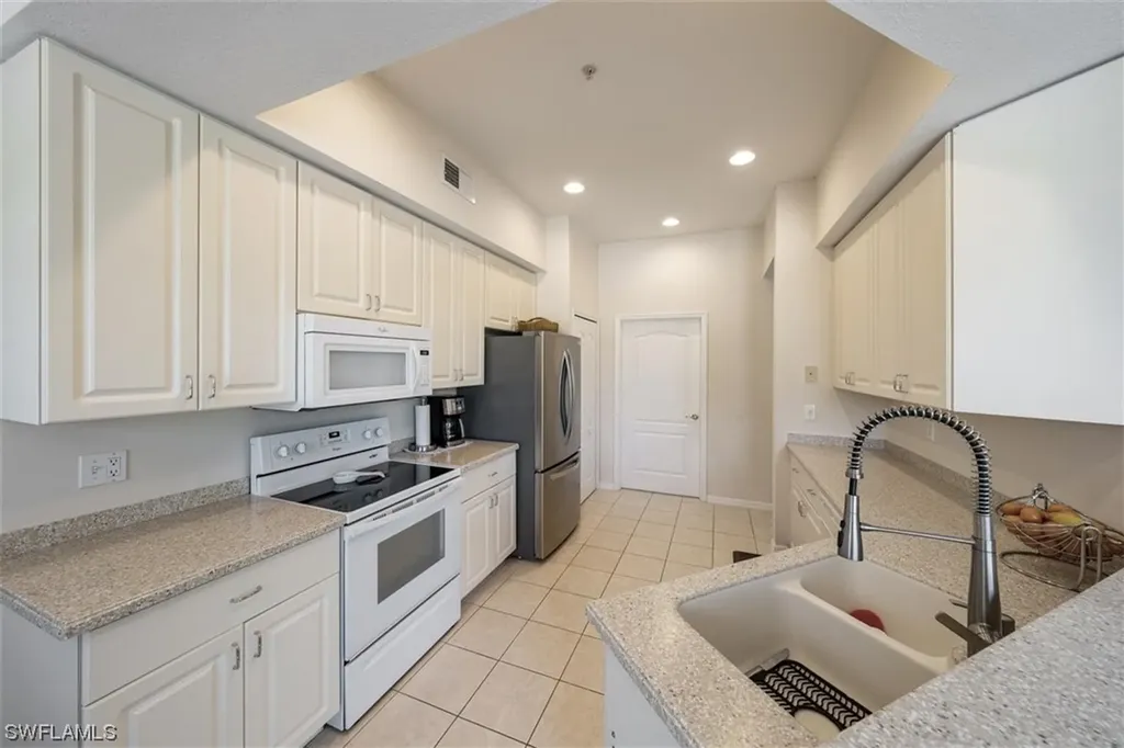 9220 Belleza Way Fort Myers FL 33908