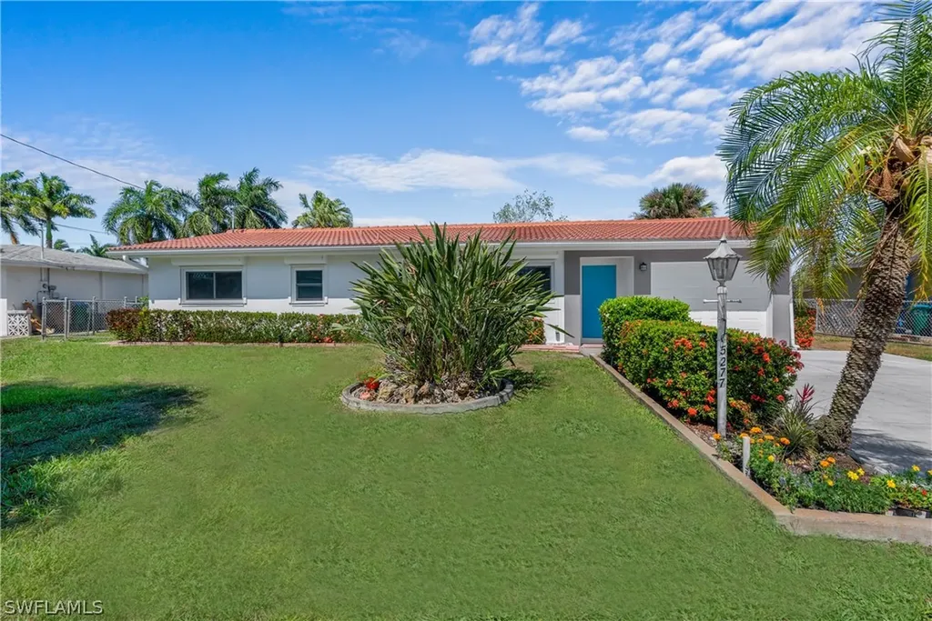 5277 Tamiami Court Cape Coral FL 33904