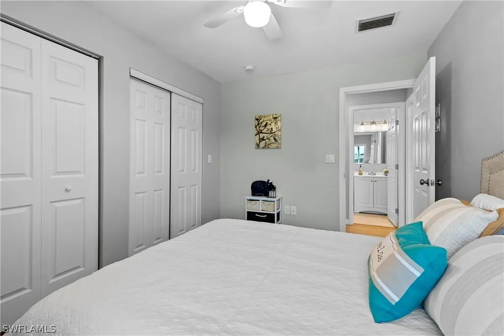 5277 Tamiami Court Cape Coral FL 33904