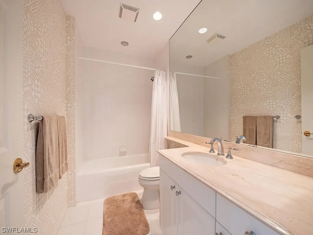 7575 Pelican Bay Boulevard Naples FL 34108