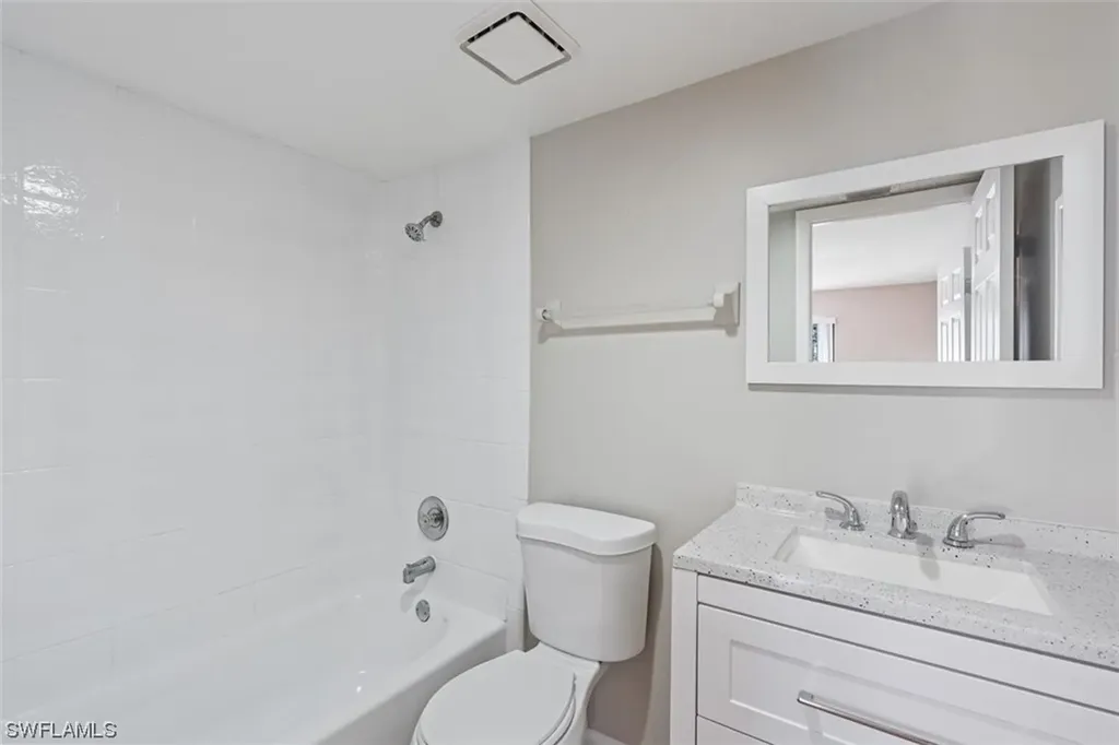 705/707 SE 5th Street Cape Coral FL 33990