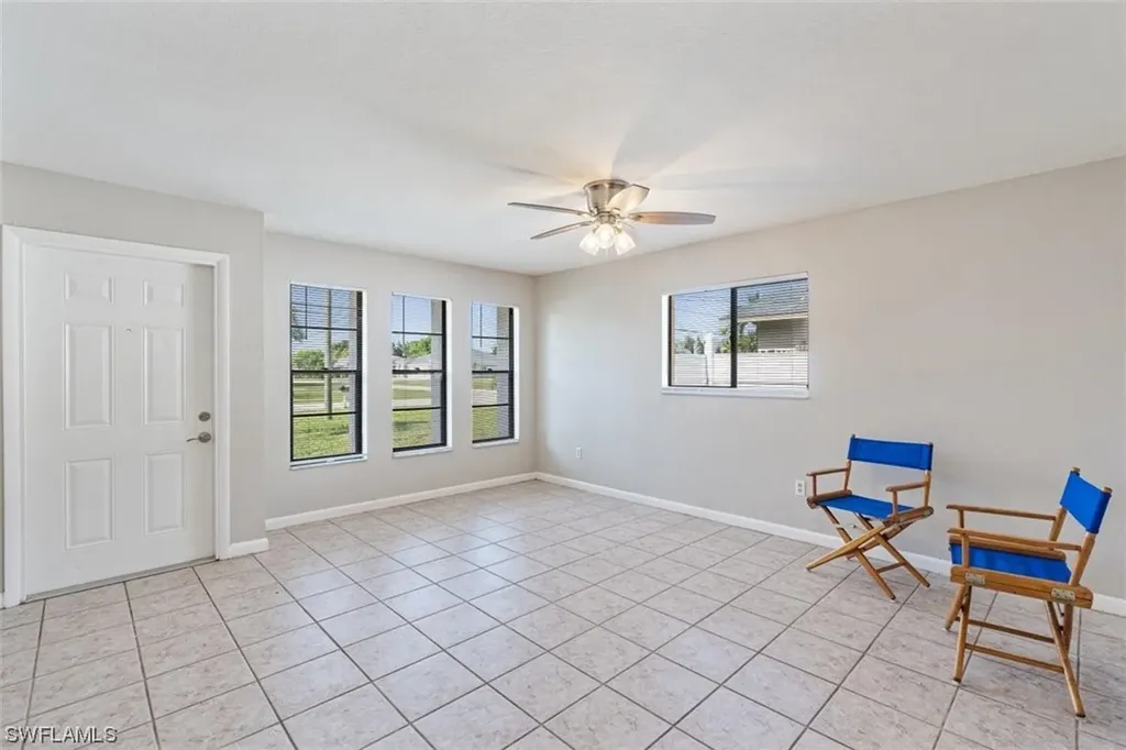 705/707 SE 5th Street Cape Coral FL 33990