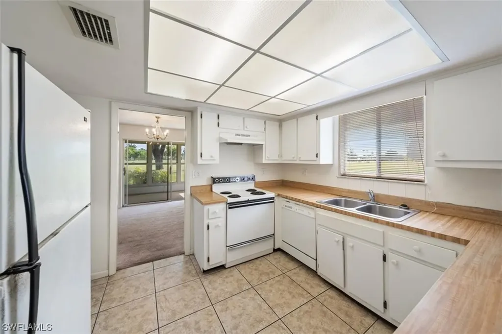 438 Bristle Cone Lane Naples FL 34113