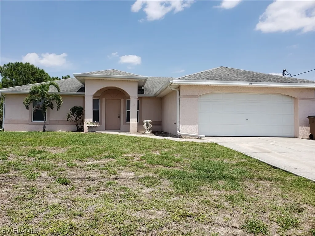 3810 23rd Street SW Lehigh Acres FL 33976