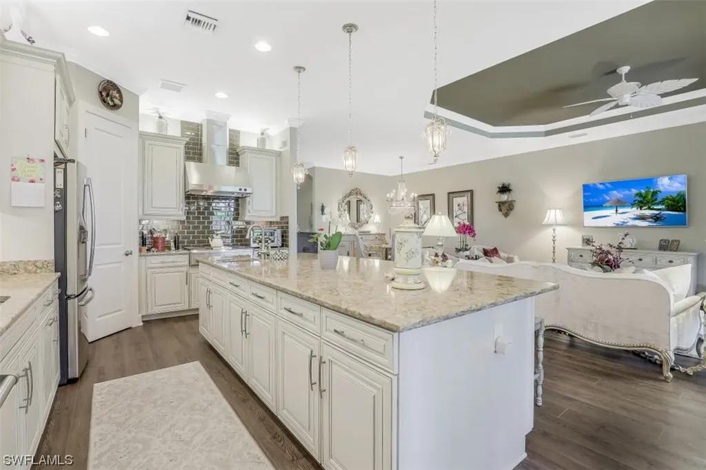 8514 Palacio Terrace N Naples FL 34114