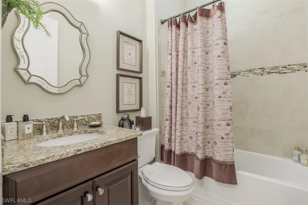 8514 Palacio Terrace N Naples FL 34114