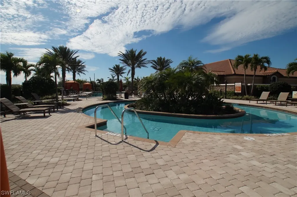 8514 Palacio Terrace N Naples FL 34114