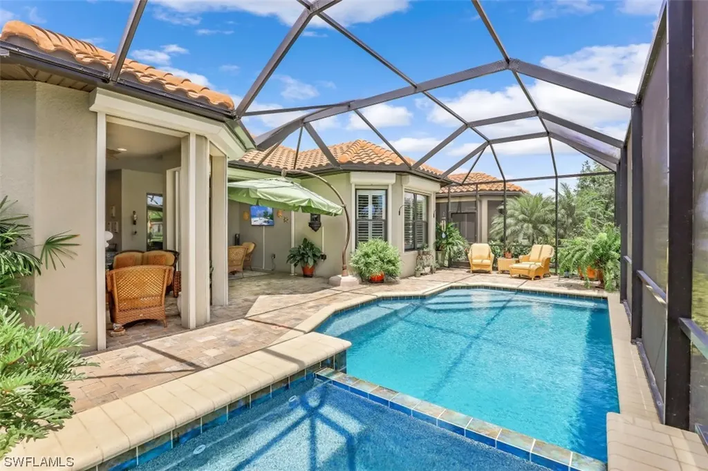 8514 Palacio Terrace N Naples FL 34114