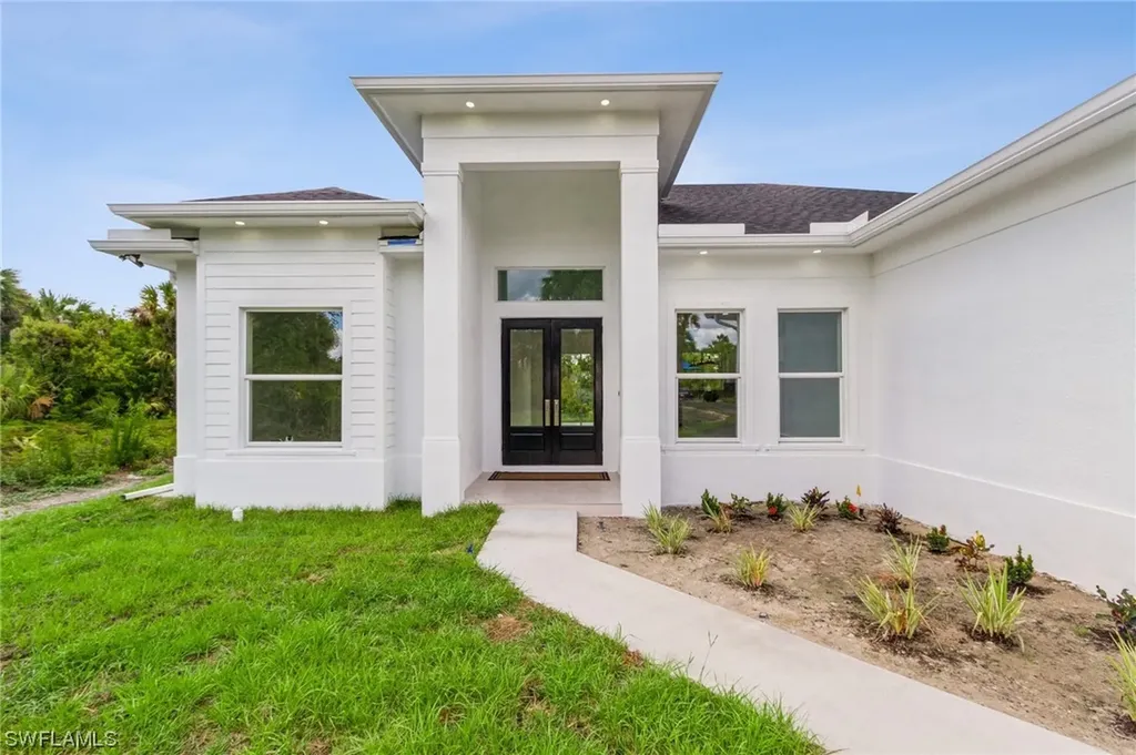 2986 32nd Avenue SE Naples FL 34117
